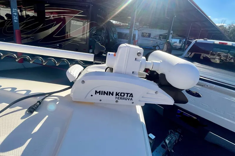  Yacht Photos Pics Minn Kota Terrova motor on 2018 SeaVee 270Z boat, parked in a marina.
