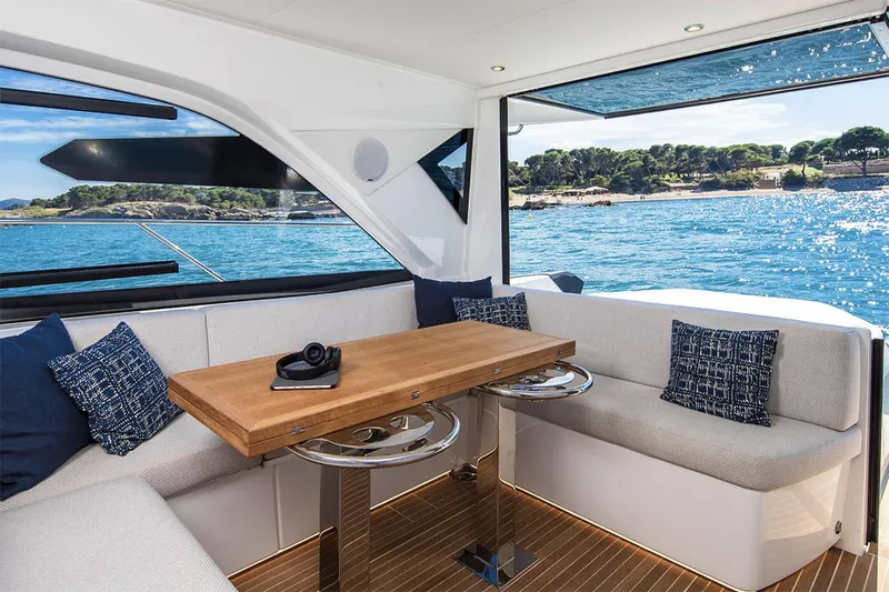  Yacht Photos Pics Manufacturer Provided Image