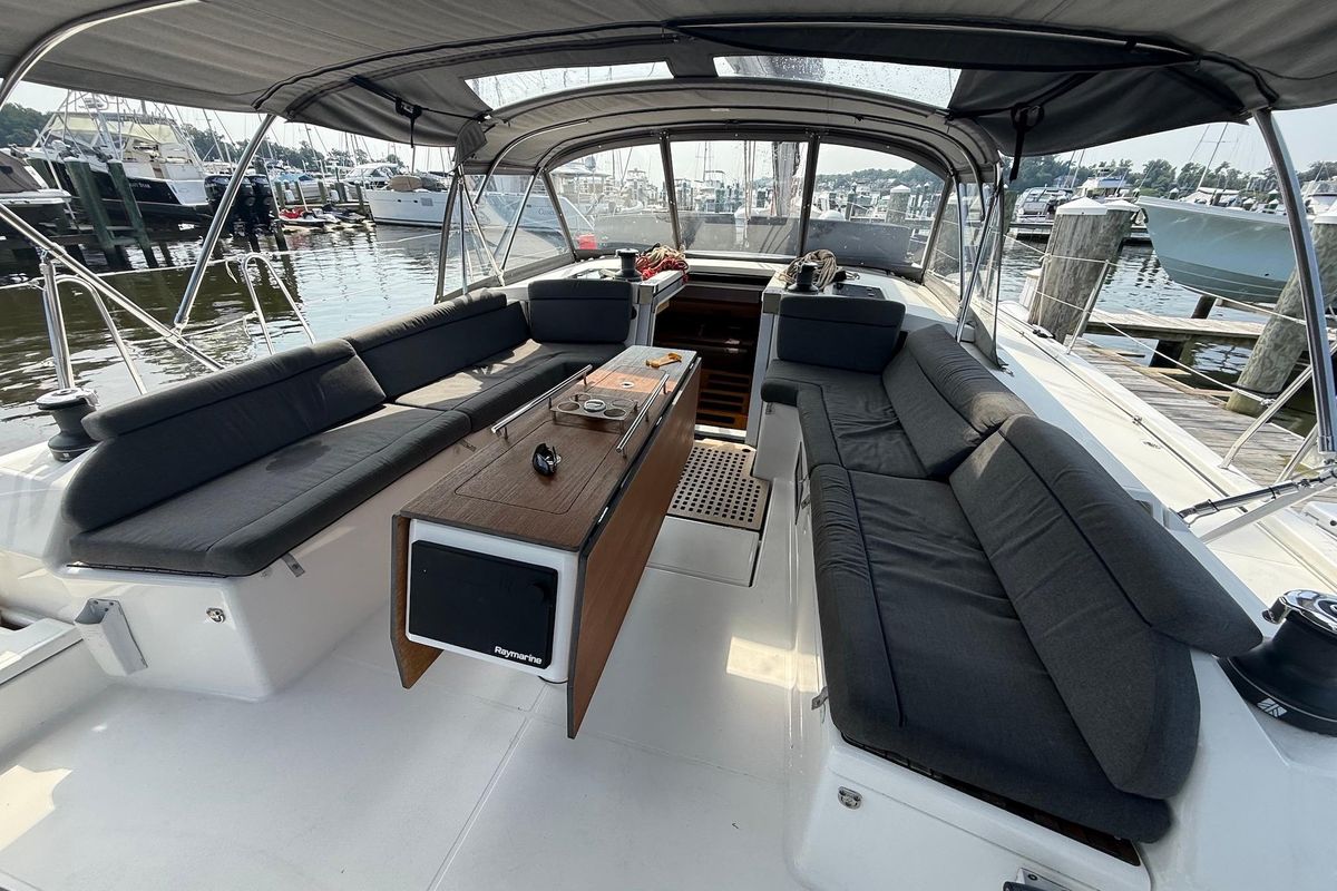 2022 Dufour 53 