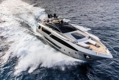 Riva 90' Argo