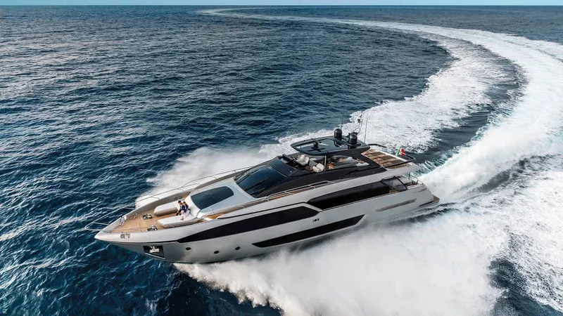  Yacht Photos Pics Manufacturer Provided Image