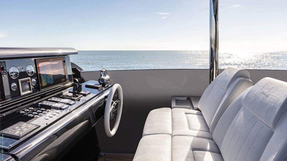 2018 Riva 93 