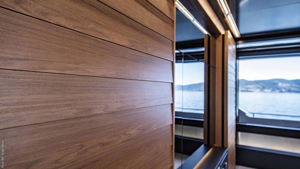 2018 Riva 93 
