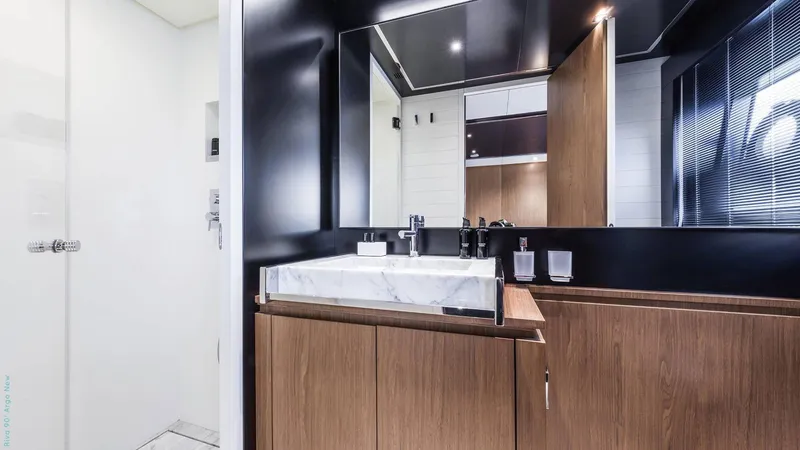  Yacht Photos Pics Manufacturer Provided Image