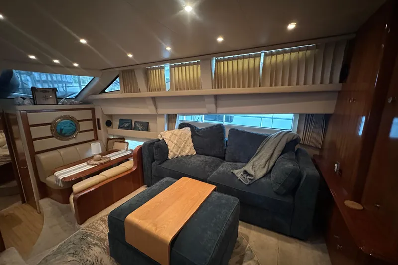 Stay The Course Yacht Photos Pics Luxurious interior of 2006 Carver 43 Motor Yacht with cozy seating and elegant decor.