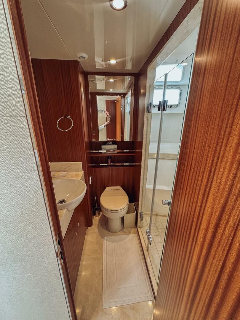 2015 Ocean Alexander 72 