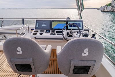 Yacht