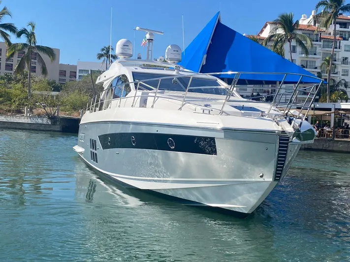 P1 (2021 Azimut S6 @vallarta) Yacht Photos Pics 