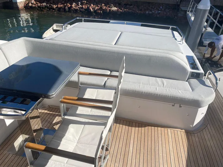 P1 (2021 Azimut S6 @vallarta) Yacht Photos Pics 