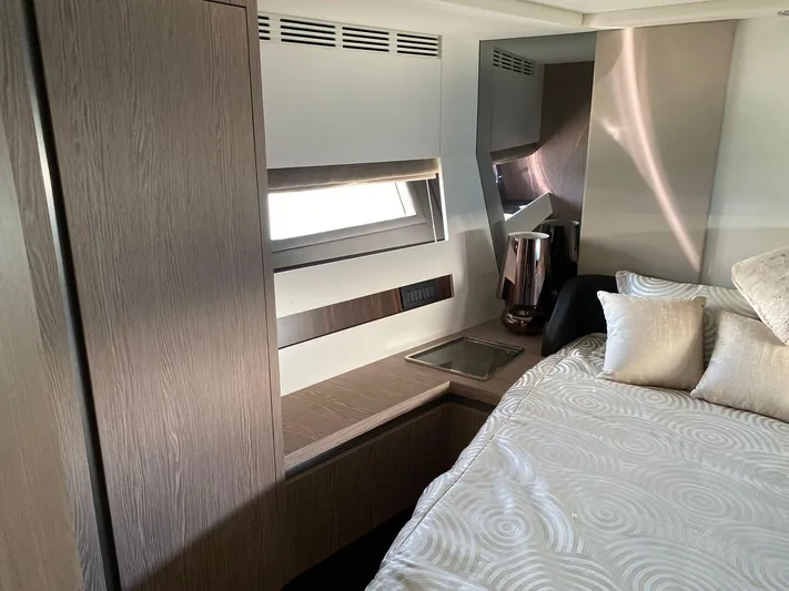 P1 (2021 Azimut S6 @vallarta) Yacht Photos Pics 