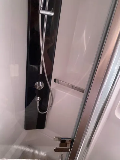 P1 (2021 Azimut S6 @vallarta) Yacht Photos Pics 