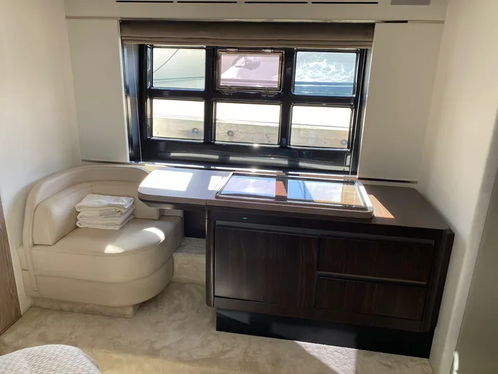 P1 (2021 Azimut S6 @vallarta) Yacht Photos Pics 