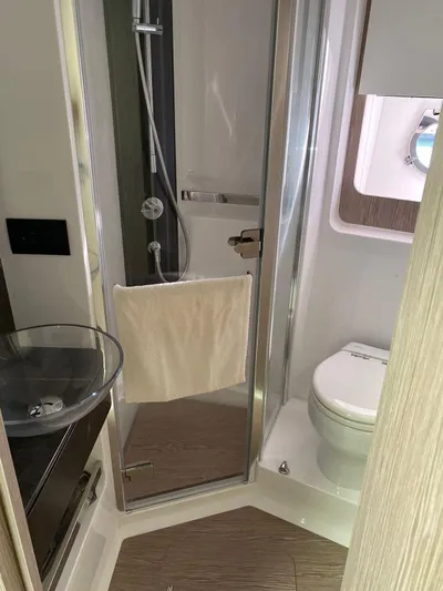 P1 (2021 Azimut S6 @vallarta) Yacht Photos Pics 