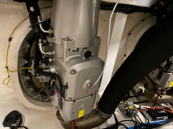 P1 (2021 Azimut S6 @vallarta) Yacht Photos Pics 