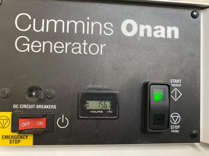 P1 (2021 Azimut S6 @vallarta) Yacht Photos Pics 