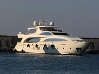 2006 Azimut 116