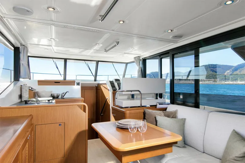  Yacht Photos Pics Manufacturer Provided Image