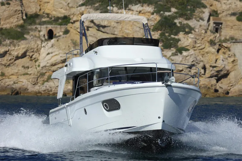 Yacht Photos Pics Manufacturer Provided Image