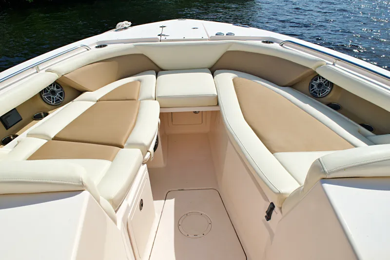  Yacht Photos Pics 2013 GRADY-WHITE 335 FREEDOM - Image 79