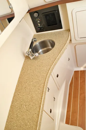  Yacht Photos Pics 2013 GRADY-WHITE 335 FREEDOM - Image 74