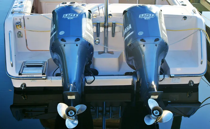  Yacht Photos Pics 2013 GRADY-WHITE 335 FREEDOM - Image 13