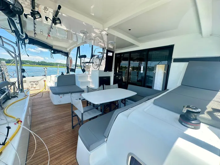 Le Tigre Yacht Photos Pics 