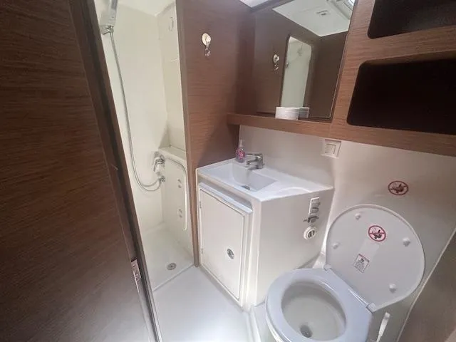 Le Tigre Yacht Photos Pics 