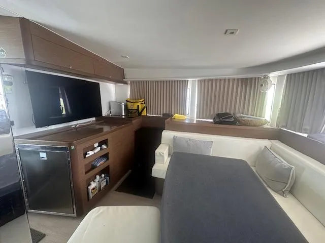 Le Tigre Yacht Photos Pics 