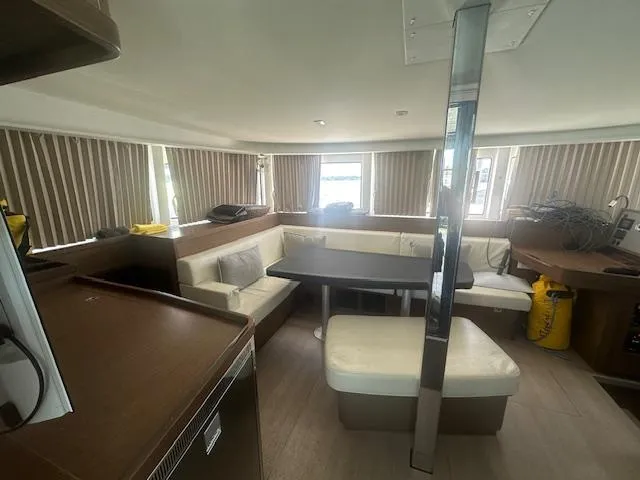 Le Tigre Yacht Photos Pics 