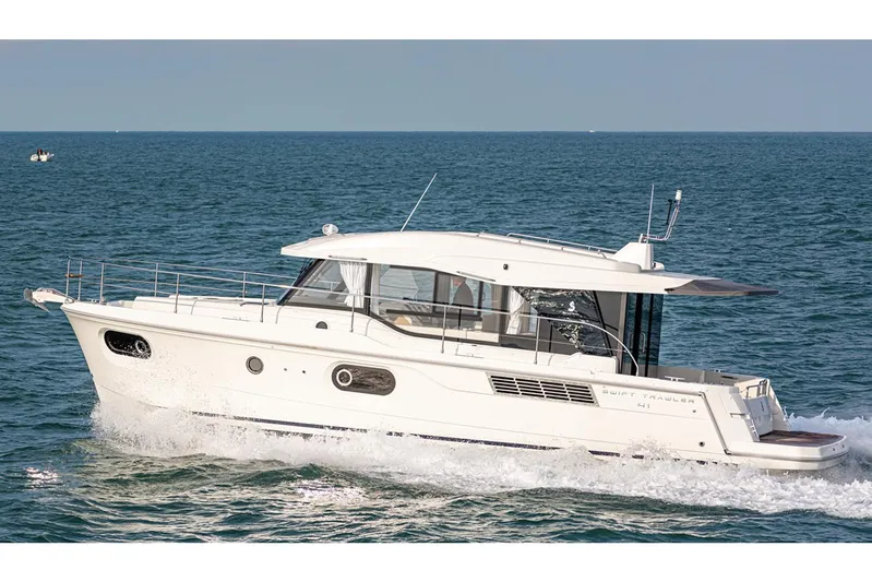 Yacht Photos Pics Manufacturer Provided Image