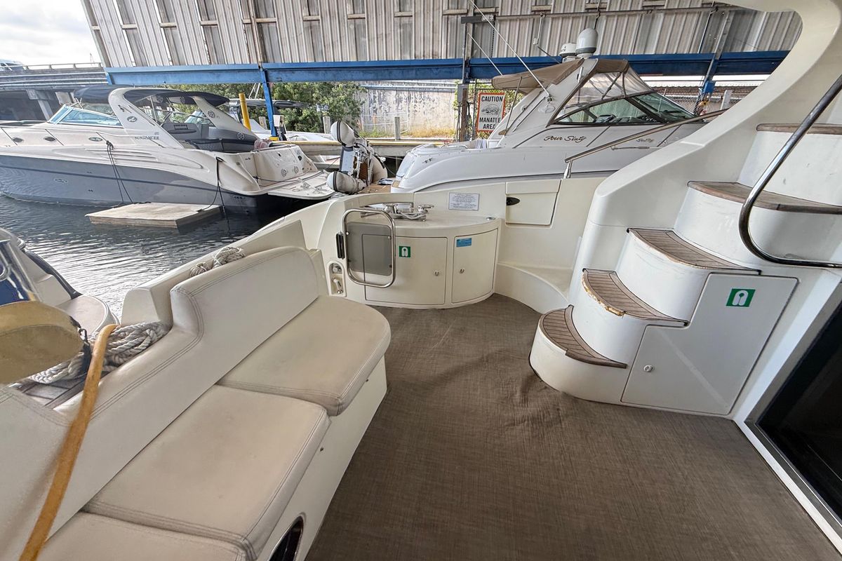 2006 Azimut 51 