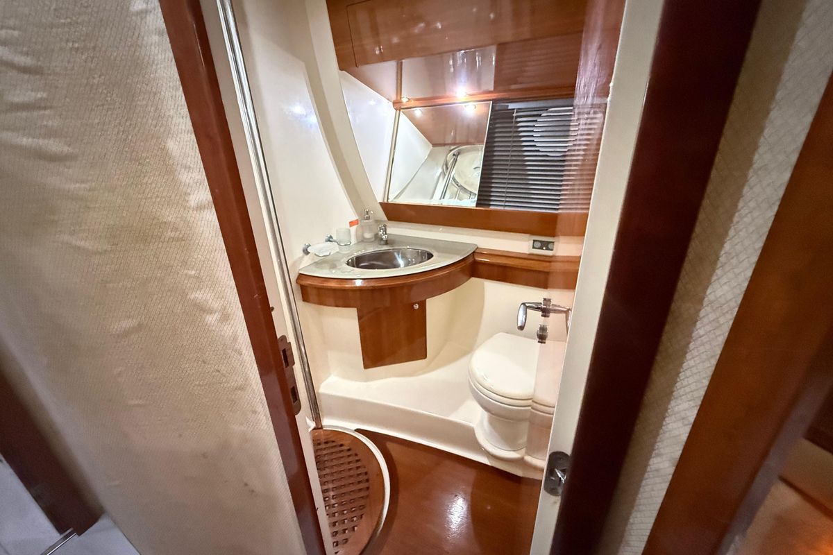 2006 Azimut 51 
