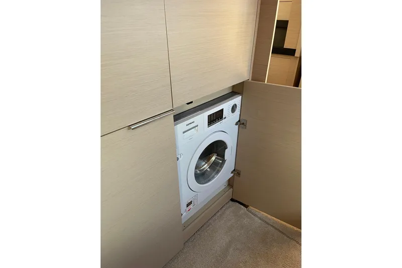  Yacht Photos Pics Built-in washing machine in Lagoon 50 yacht, 2021 model.
