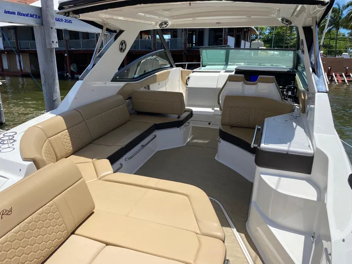 2023 Sea Ray Sundancer 320 @ Imp Def Yacht Photos Pics 2023 Sea Ray Sundancer 320 interior with beige seating and modern design.