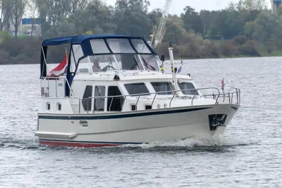 2005 Almarine 1080