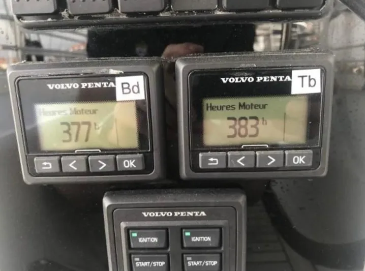 Sunset O Yacht Photos Pics Volvo Penta engine hour meters showing 377 and 383 hours on a 2019 Lagoon 620.