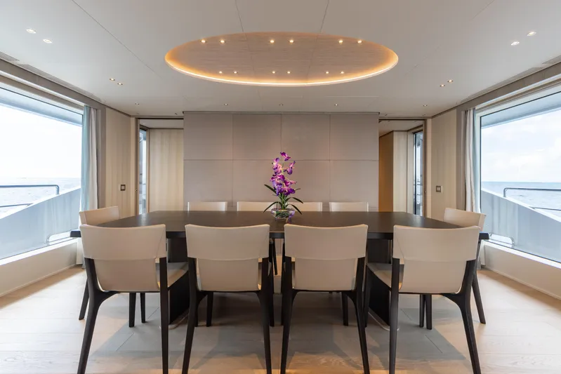 Abbentures III Yacht Photos Pics 