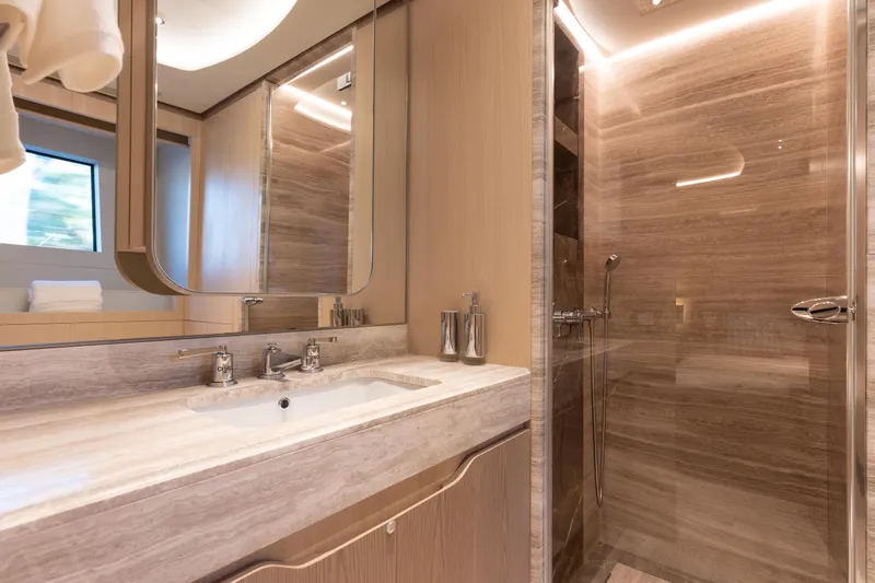 Abbentures III Yacht Photos Pics 