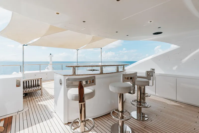 Abbentures III Yacht Photos Pics 