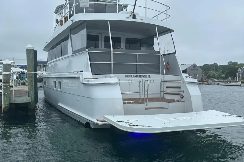 Quiet Waters Yacht Photos Pics 