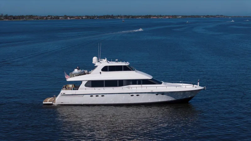 Octopi Yacht Photos Pics 