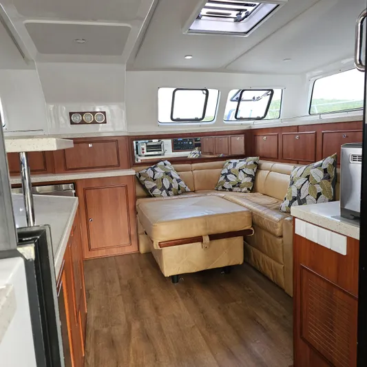 Calacoto Yacht Photos Pics Saloon entrance