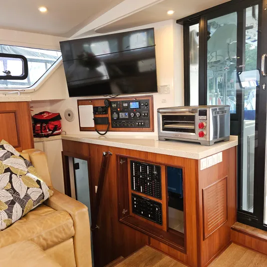 Calacoto Yacht Photos Pics 