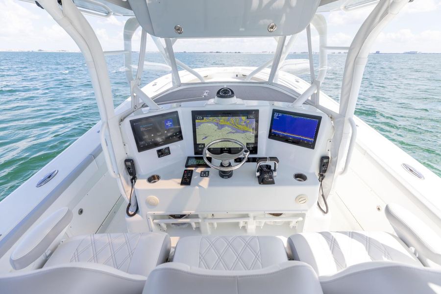 2015 Yellowfin 42 Offshore