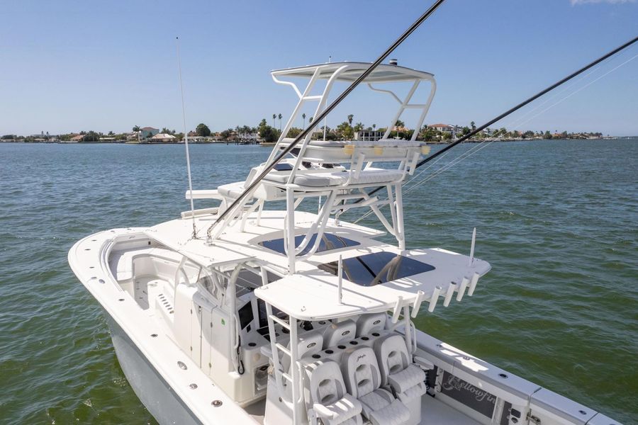2015 Yellowfin 42 Offshore