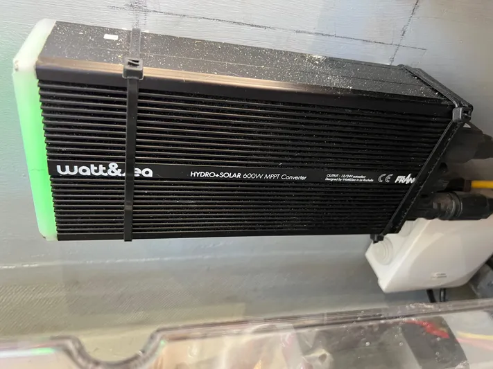 Rogue Yacht Photos Pics 