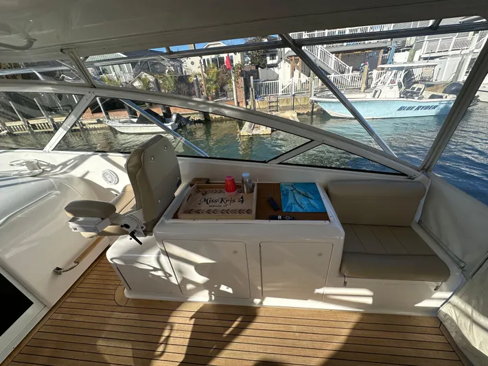 Miss Kriss Yacht Photos Pics 