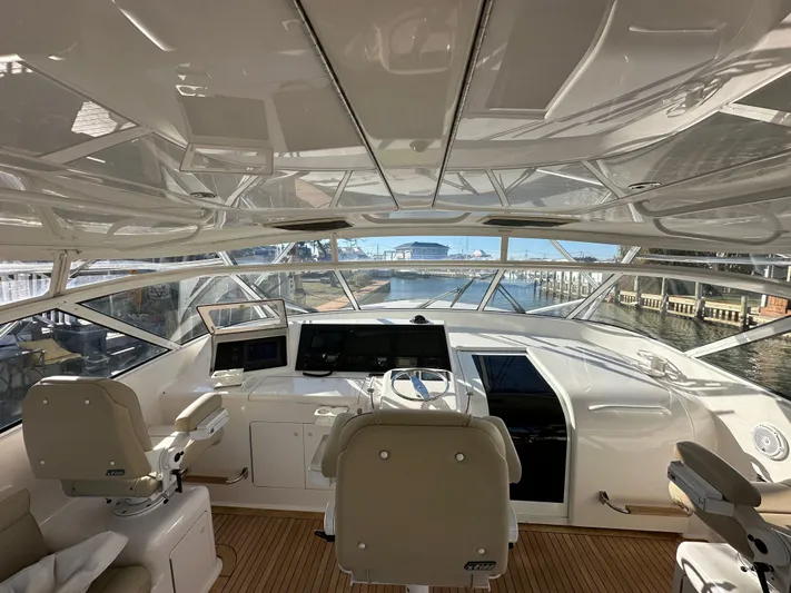 Miss Kriss Yacht Photos Pics 