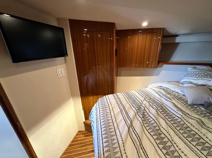 Miss Kriss Yacht Photos Pics 