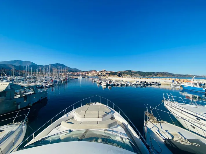  Yacht Photos Pics FERRETTI 550